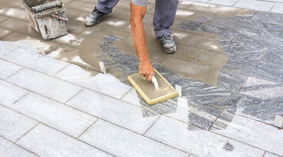 Professional gutter cleaning in Collinston, LA